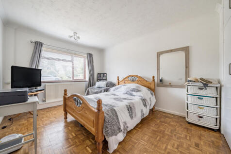 1343381-8-68b1938...