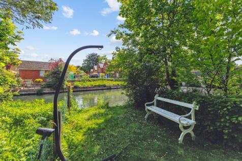 91653_Flat 2 11 St Nicholas Road(23).jpg