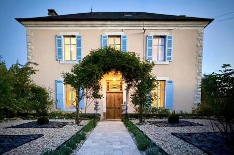 Property Image 1