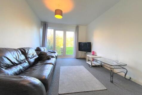 4  Home - 14 Otham Close, Canterbury photo 3