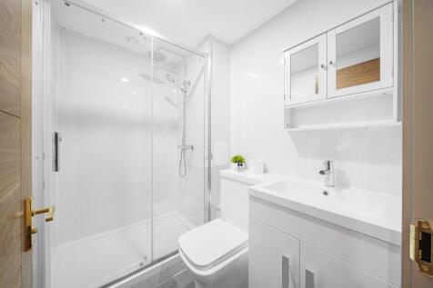 Cranbrook Road, Ilford, London, IG1 photo 3