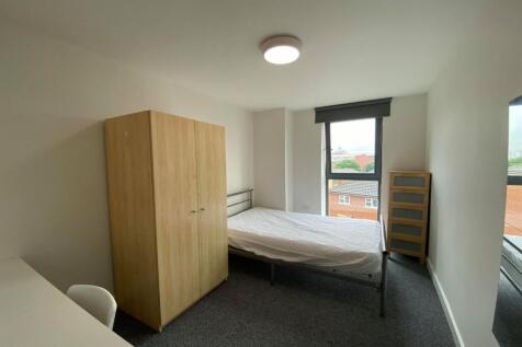 206 West One Space, City Centre, S1 photo 3
