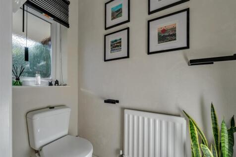 New Road, Stoke Gifford WC.jpg