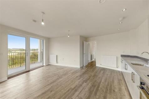2 bedroom property in Genome Close, Franklin Gardens photo 4