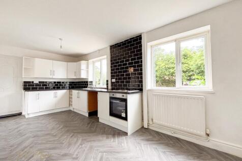 Renfrew Road, Redhouse Estate, Sunderland, SR5 photo 3