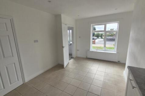Appleton Road, Blidworth, Mansfield, Nottinghamshire, NG21 0SG photo 4