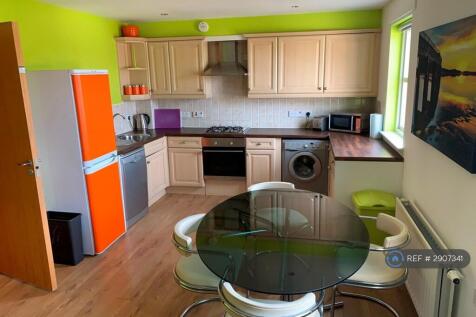 Kitchen / Dining