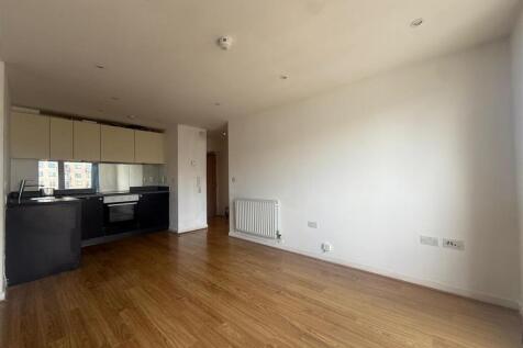 Living Room / Kitchen
