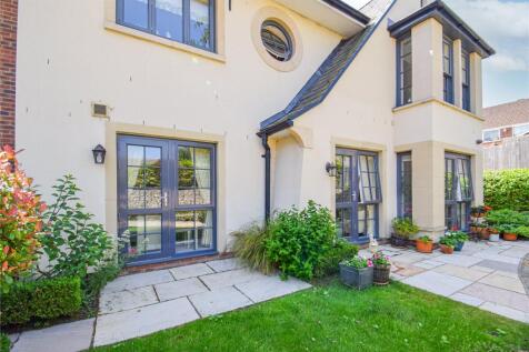 London Road, Marlborough, Wiltshire, SN8 photo 3