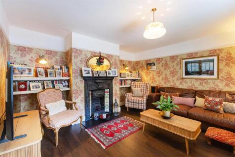 6 Reception Room.jpg