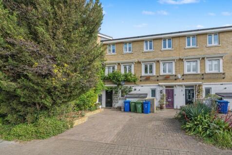 London, SE15 - property photo