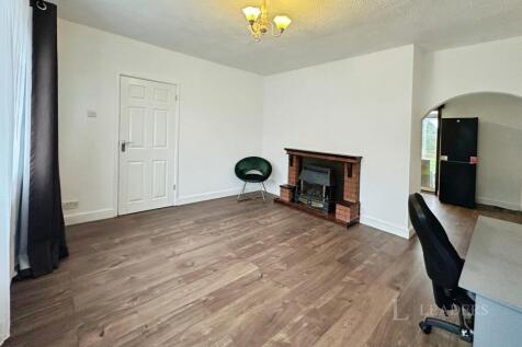 Wentworth Avenue, Luton, Bedfordshire, LU4 photo 3