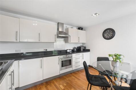 Kitchen / Dining