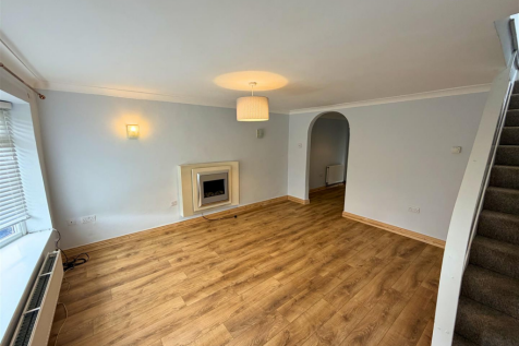 Weybourne Drive, Bredbury photo 3