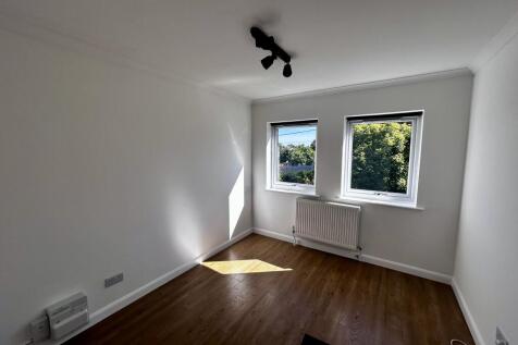 Marlborough Court, Hungerford, West Berkshire, RG17 0DT photo 5