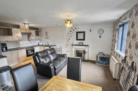 Living/Kitchen