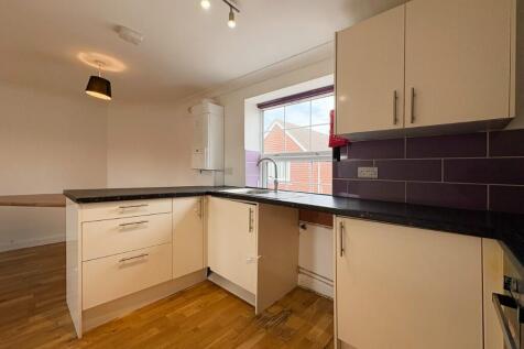 4 Gilbert Court, Fairview Road, Sittingbourne, Kent, ME10 4FB photo 4