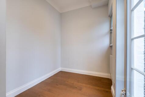 queens-gate-place...