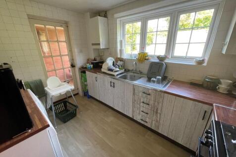 Kitchen (2)