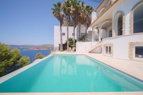 Exterior and Pool (2