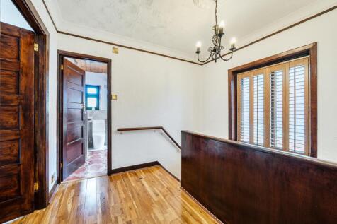 Davidson Frost-Wellings, DFW, Edgwarebury Lane, Ed