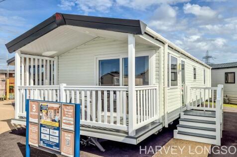 Atlas Lookout exterior with wraparound style decki
