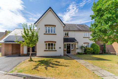 5 Bedroom Detached for Sale