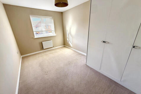 Thompson Grove, Littlehampton photo 4