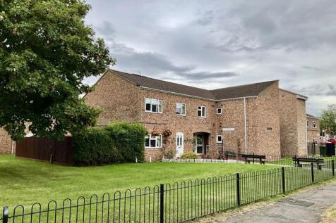 1 Bedroom House in WR4 9YB
