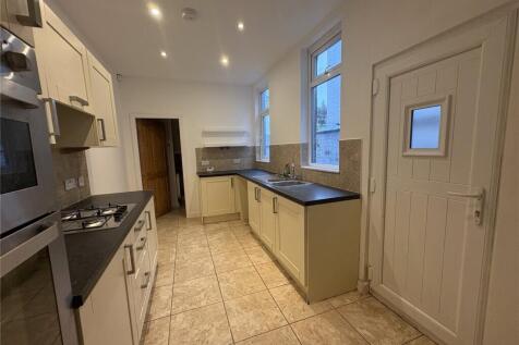 Cleveland Road, Manchester, Greater Manchester, M8 photo 4