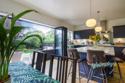 Sociable kitchen dining area