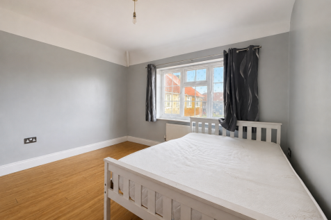 Mawbey Street, London, SW8 photo 3
