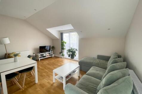 Open Plan Lounge Kitchen