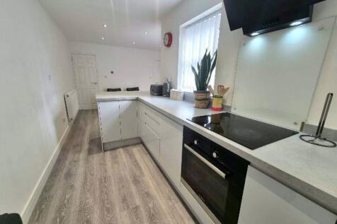 5 Queen Street, Barrow-In-Furness photo 3