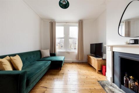 Callis Road, E17