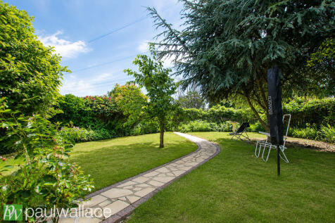 60' Rear Garden