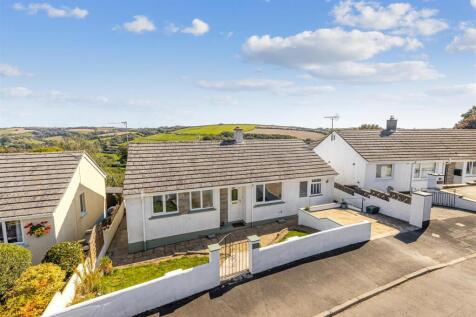 A01 - 13 Town Park, Loddiswell - 250922.jpg