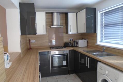 Kitchen (2).JPG