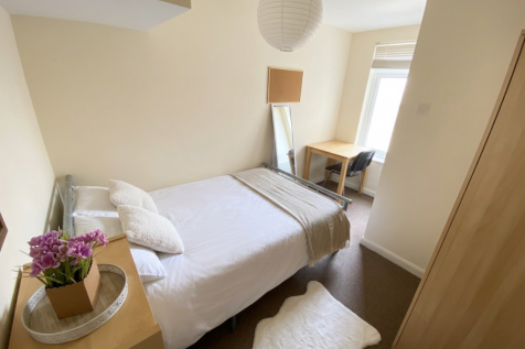 Dawlish Road - Room 3, Selly Oak, West Midlands, B29 photo 3