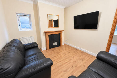 Harrington Drive, Nottingham photo 2