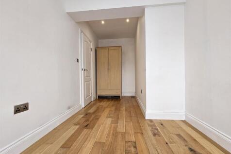 For Sale by Aspire Residential - Chapel Road
