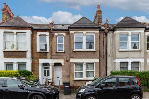 Flat B, 158 Leahurst Road, Hither Green, London, SE13 5NL