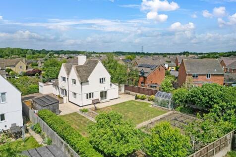 Lechlade, GL7 - property photo