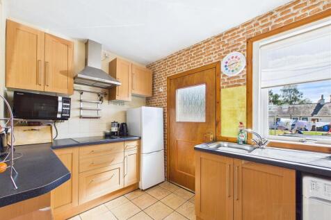 Open Plan Living / Dining / Kitchen