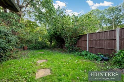 MILL FARM CRESCENT, -12.jpg