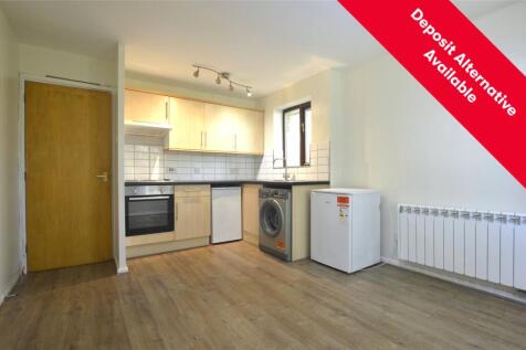 1-bed flat on Millbrook Street, Cheltenham, GL50, £875/mo
