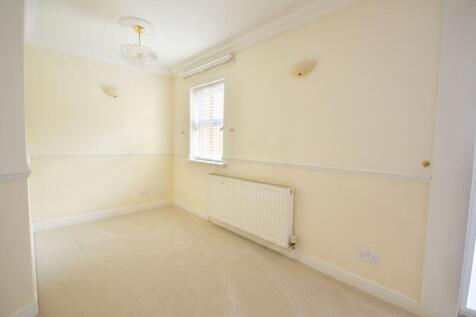 Bramhall Lane South, Bramhall, SK7 photo 3