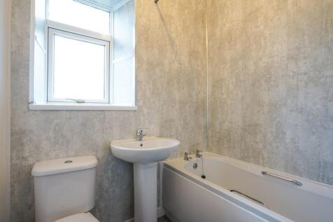 Berry Edge Road (E), Consett, County Durham photo 5