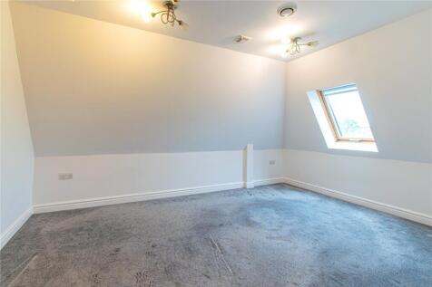September Court, Craven Road, Newbury, RG14 photo 4