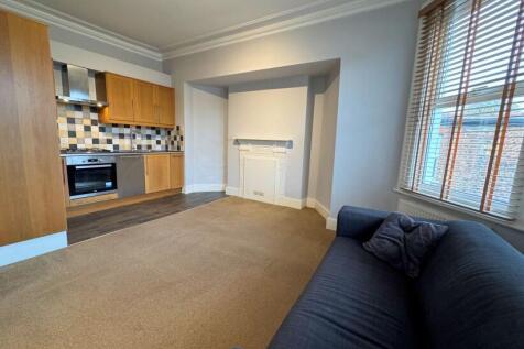 1-bed flat on LICHFIELD GROVE, FINCHLEY, N3, £1,500/mo